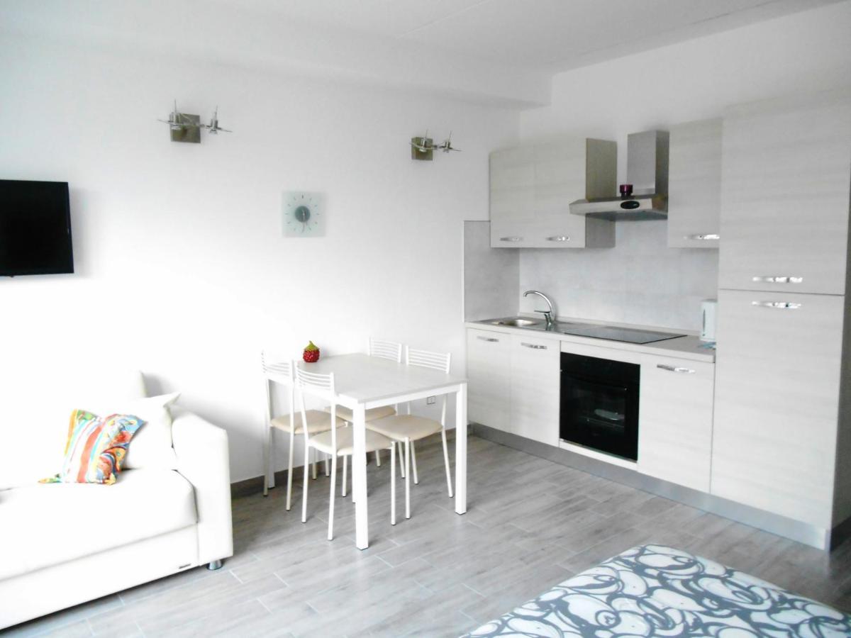 Direttamente Al Lago Apartments Marone Εξωτερικό φωτογραφία