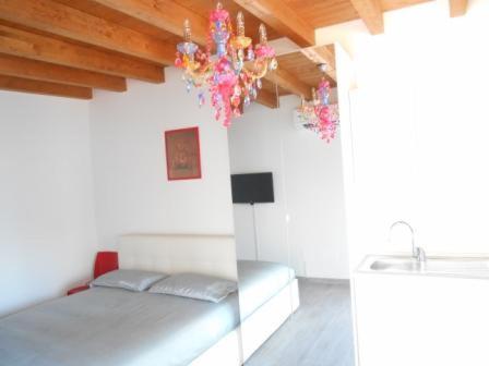 Direttamente Al Lago Apartments Marone Εξωτερικό φωτογραφία